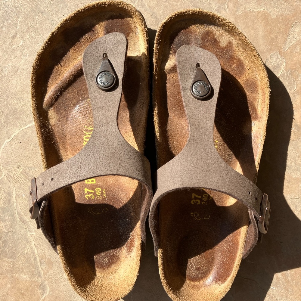 Birkenstock Gizeh size 37